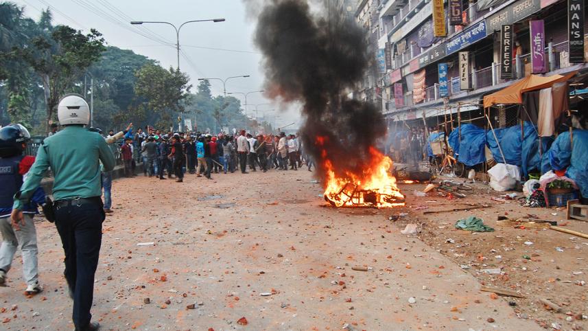 Dhaka-College-students-clash.jpg