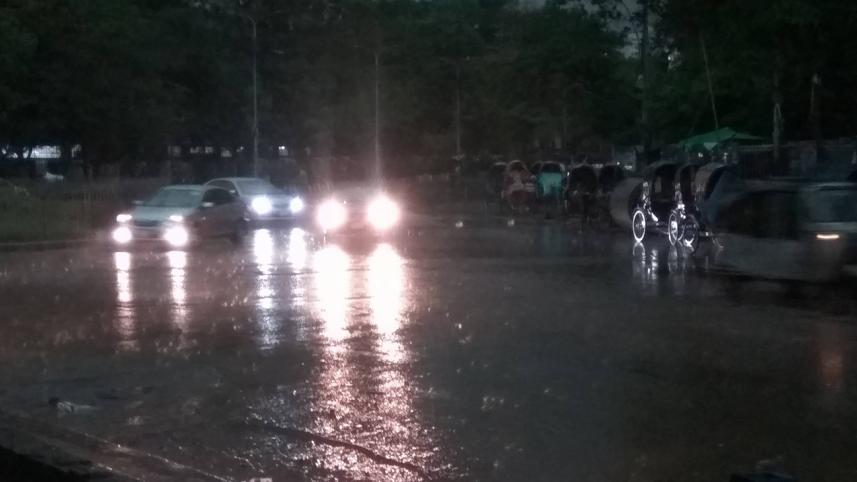 Dhaka-rain.jpg