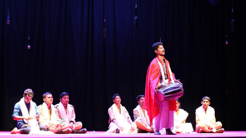 DU theatre fest 1 .JPG