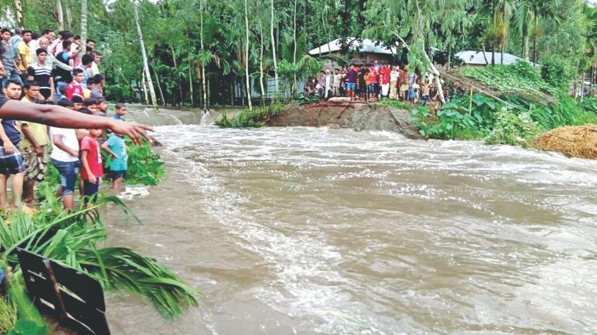 embankment collapse.jpg