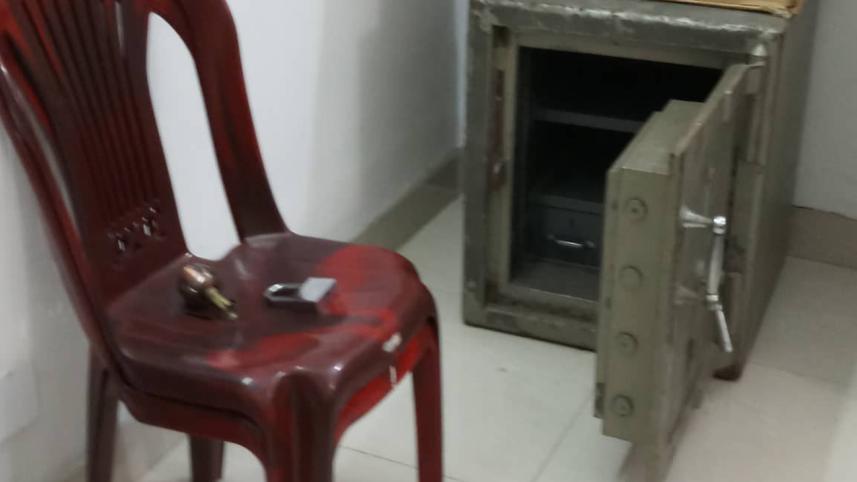 Money stolen from Ershad's Office