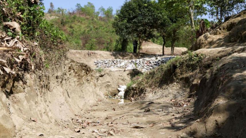 Illegal Dam Construction.jpg