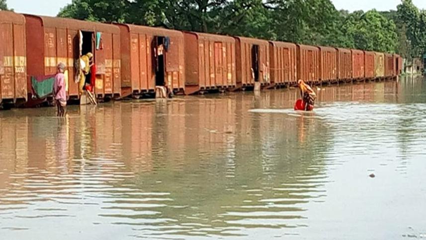 Jamalpur Dewanganj Railway Station inundated (1).jpg