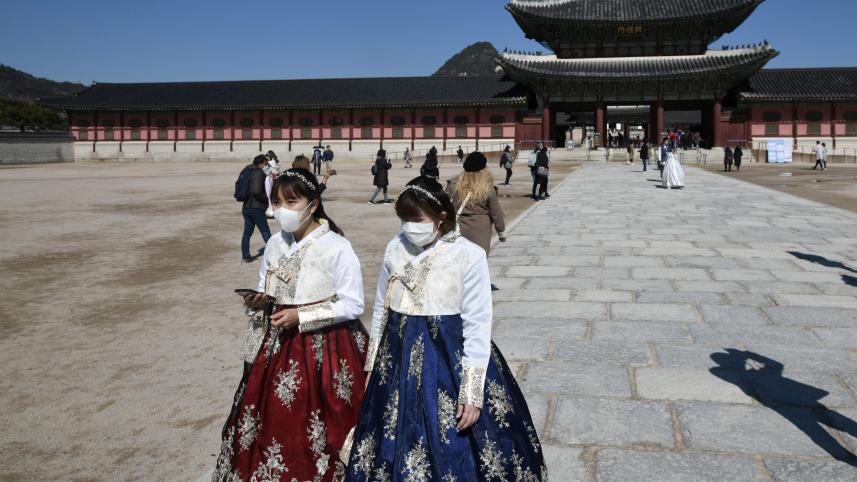 Coronavirus outbreak cases increase in South Korea