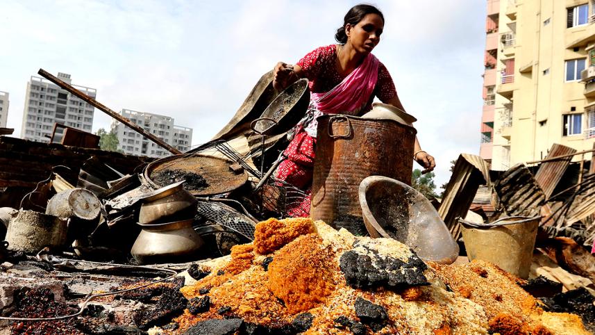  Fire victims of Chalantika’ slum