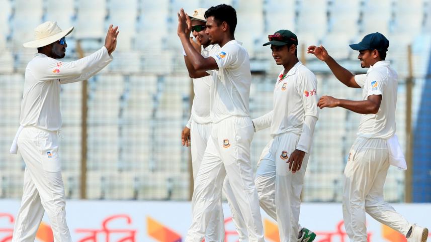 Mustafiz celebrates.jpg