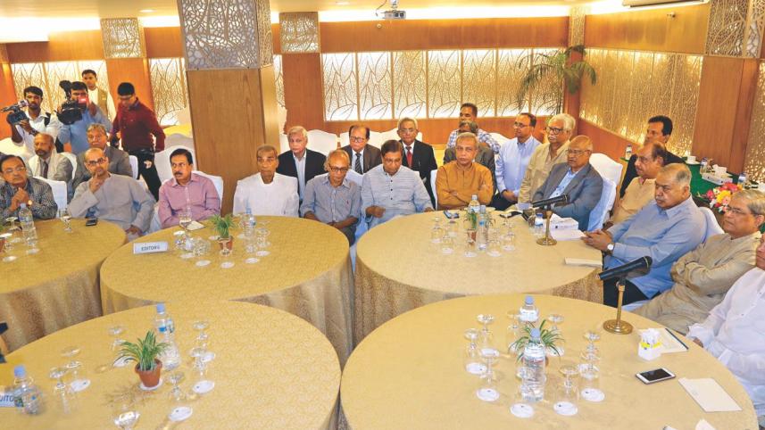 oikyafront with editor.jpg