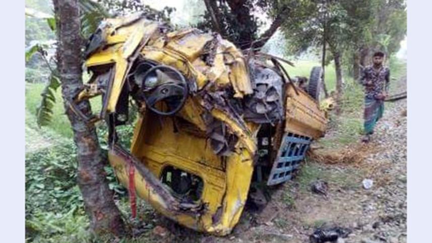 Maitree Express train hits truck