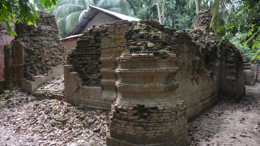 Rezakhoda Mosque 2.jpg