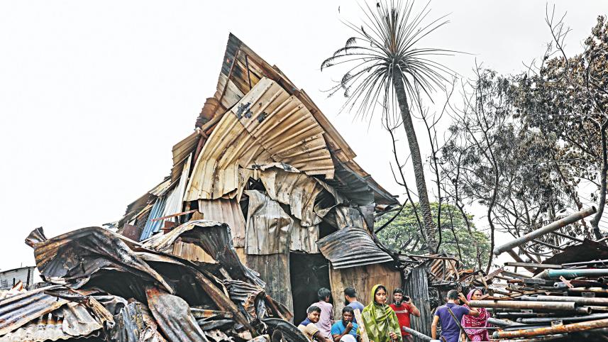 shanties-Kalyanpur-Fire-2.jpg