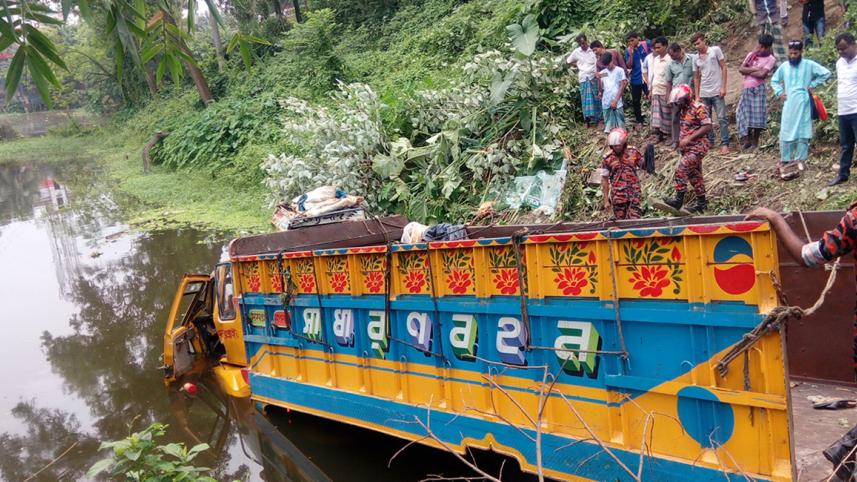 Tangail road accident
