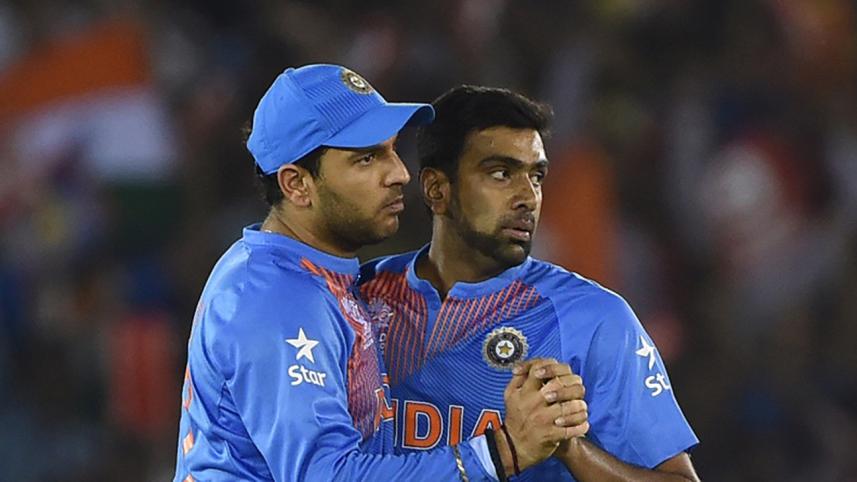 Yuvraj-Ashwin-AFP.jpg