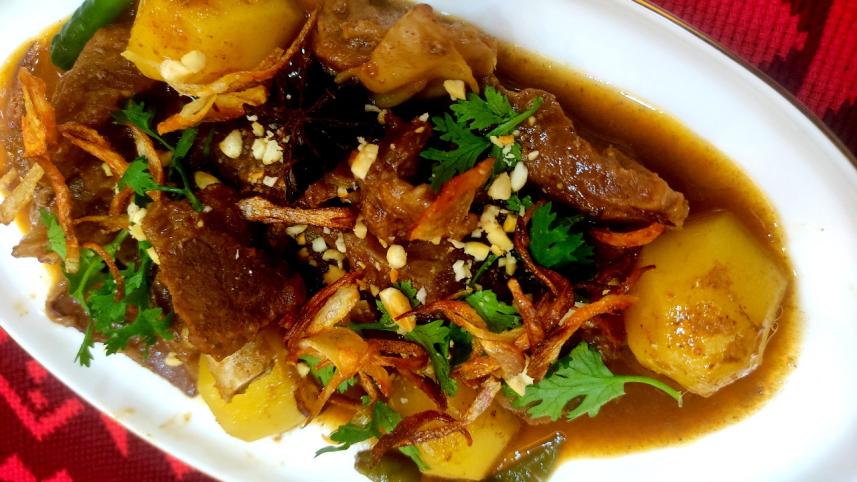 Beef lemongrass-coconut oil curry 