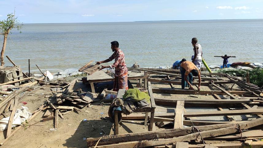 Photos Gallery of Cyclone Sitrang in Bangladesh