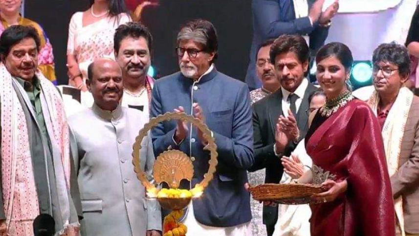 Chanchal Chowdhury shares the stage with Amitabh and SRK