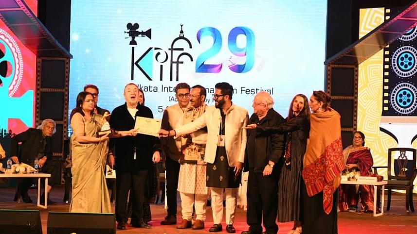 prothomalo-bangla_2023-12_f84375ee-e38b-4924-b045-b2c26c29f3dd_kiff_closing_ceremony_.jpg