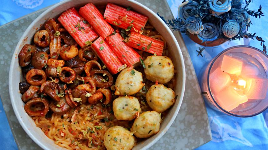 seafood-ramen    4 mouth-watering ramen recipes to make you forget about instant noodles