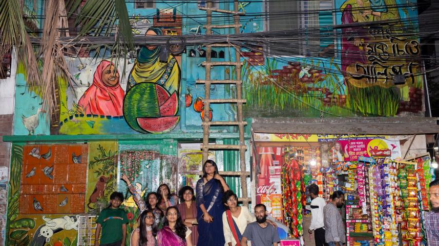 Bangladeshi female artists celebrate everyday heroines with inspiring mural 