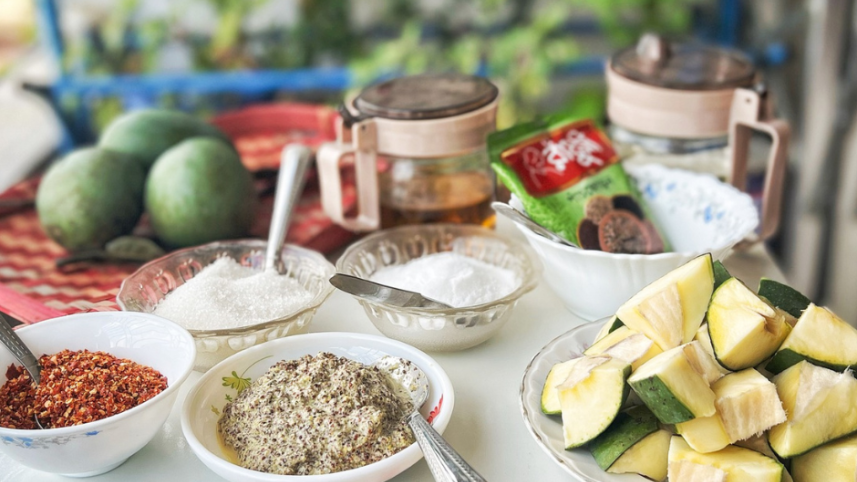 Achar chronicles: From sun-drenched rooftops to digital marketplaces