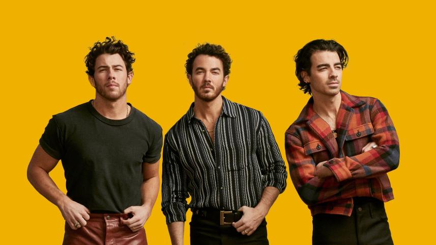 Jonas Brothers to star in new Disney holiday film.jpg