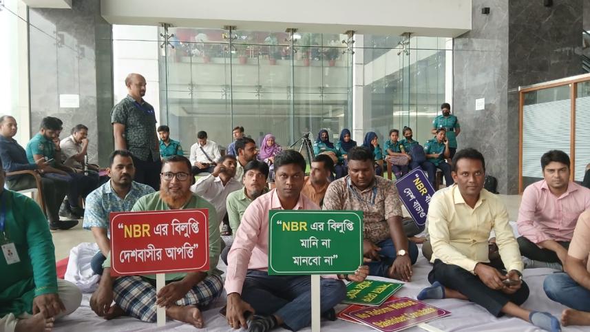 nbr protest may25.jpg