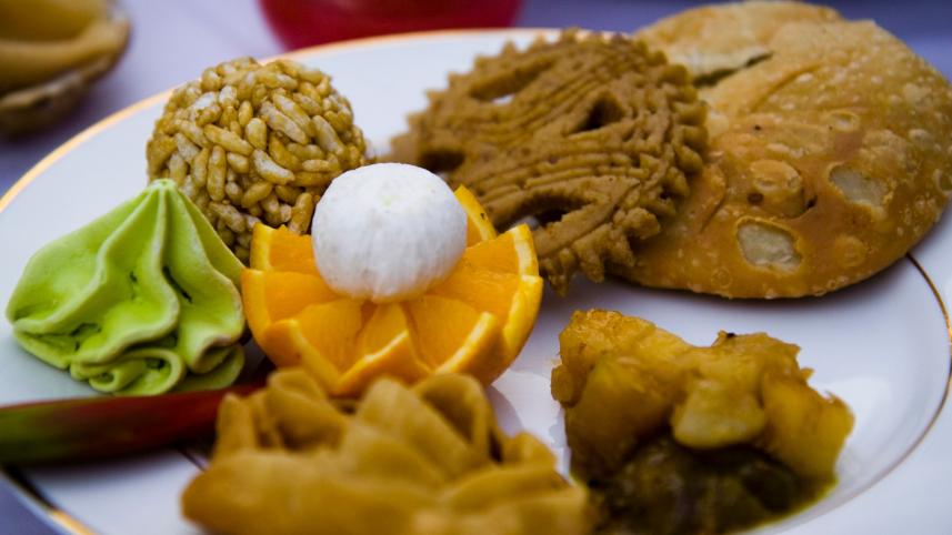 Make your favourite Bengali snacks at home with these easy recipes 