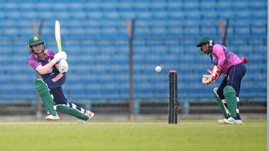 Saturday special_Womens cricket.jpg
