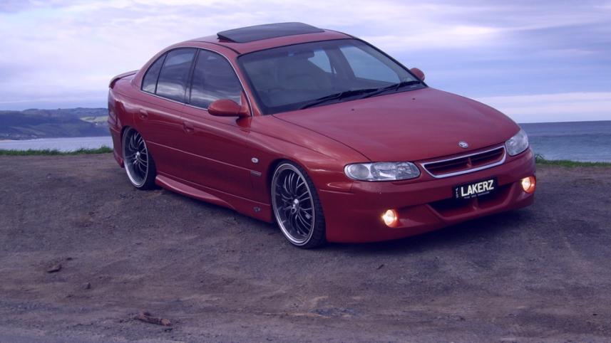 1998 Holden Commodore (VT).jpg