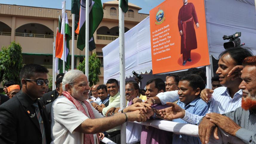 Modi-Ramakrishna-3-PIB.jpg