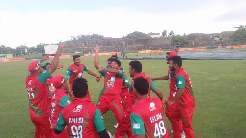 ULAB reaches Red Bull Campus Cricket final in Sri Lanka (2).jpg