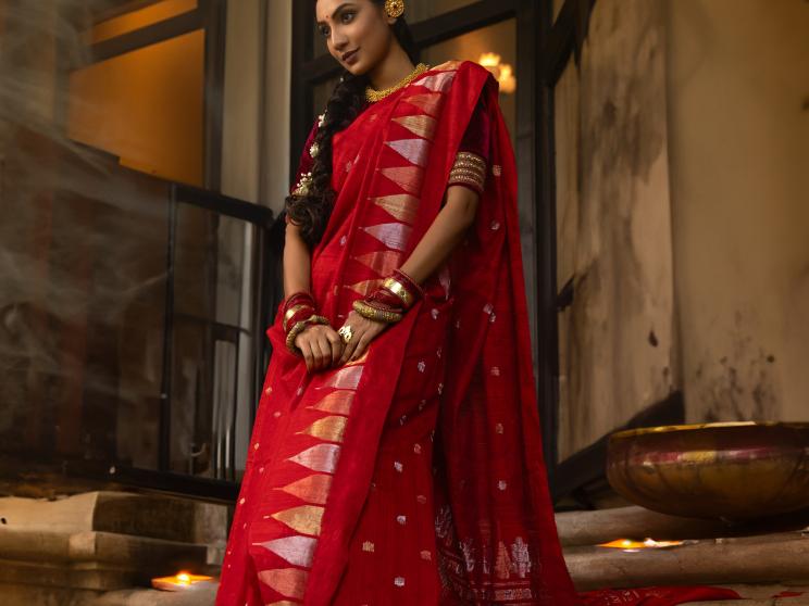 Durga Puja looks that bloom with tradition and grace