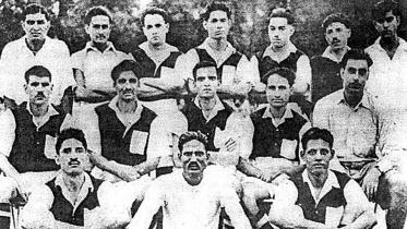 1940 League winning Mohammedan Sporting team.jpg