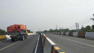 Dhaka-Tangail highway.jpg