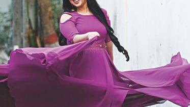 Dhallywood Superstar Apu Biswas