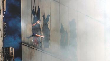 People ask for help in Banani Fire