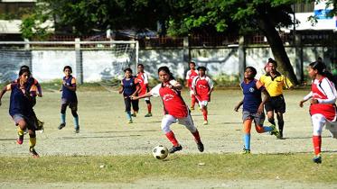 bangla-girls-football-afp.jpg