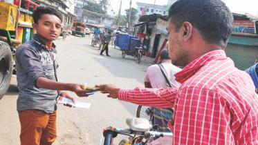 battery-run rickshaw 1.jpg
