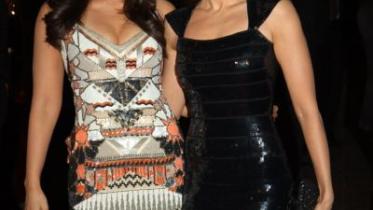 Kareena Kapoor, Karisma Kapoor