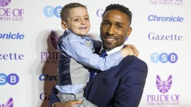 Defoe and Bradley.jpg