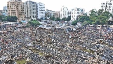 Chalantika slum fire