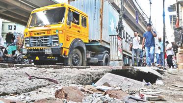 footpath in Malibagh.jpg