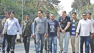 foreigner arrested.jpg