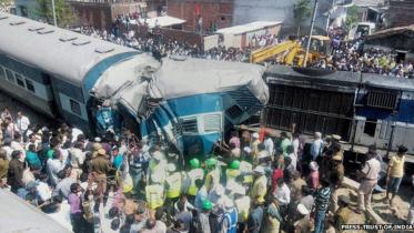 India-train-crash.jpg
