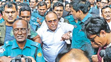 Barrister Mainul Hosein to admit to BSMMU