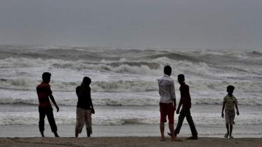 hoist local cautionary signal no 3