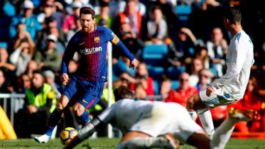 Messi_without boots.jpg