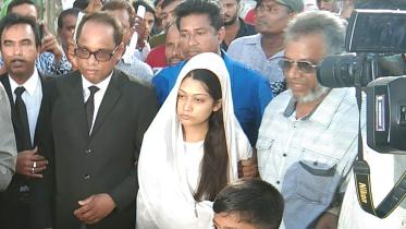 Minni walks out of jail after 46 days