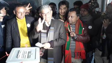 Mirza Fakhrul-Thakurgaon.jpg