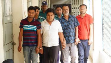 Fraud Gang held in Dhaka