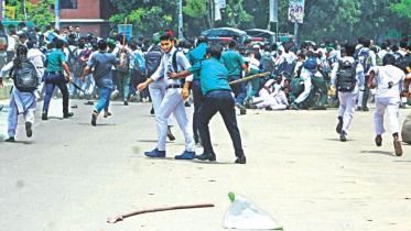 Road accident protest in Dhaka